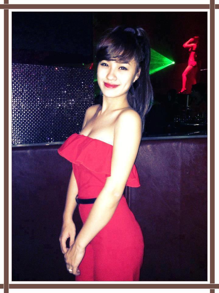 偷窺女wc